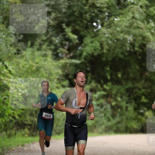 30.08.2026 - Elbe Triathlon Hamburg Antke Förster http://msf.ph/oto/10096497 30.08.2026 10:17:24 Laufen 354 meine-sportfotos.de