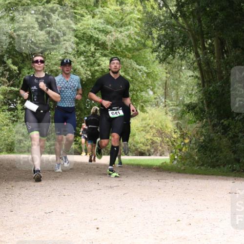 30.08.2026 - Elbe Triathlon Hamburg Antke Förster http://msf.ph/oto/10096520 30.08.2026 10:23:19 Laufen 641 meine-sportfotos.de