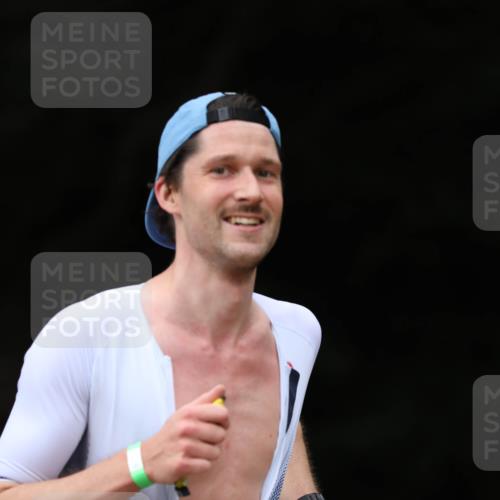 30.08.2026 - Elbe Triathlon Hamburg Antke Förster http://msf.ph/oto/10096525 30.08.2026 10:17:41 Laufen  meine-sportfotos.de