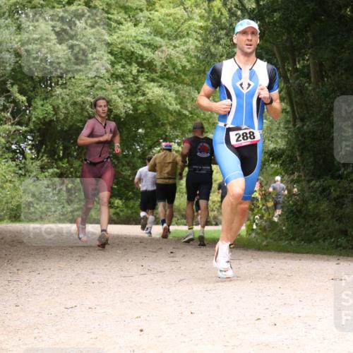 30.08.2026 - Elbe Triathlon Hamburg Antke Förster http://msf.ph/oto/10096566 30.08.2026 10:24:03 Laufen 288 meine-sportfotos.de