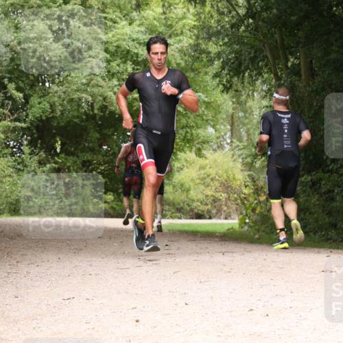 30.08.2026 - Elbe Triathlon Hamburg Antke Förster http://msf.ph/oto/10096612 30.08.2026 10:24:36 Laufen  meine-sportfotos.de