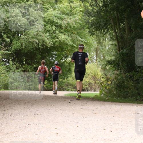 30.08.2026 - Elbe Triathlon Hamburg Antke Förster http://msf.ph/oto/10096616 30.08.2026 10:24:38 Laufen  meine-sportfotos.de