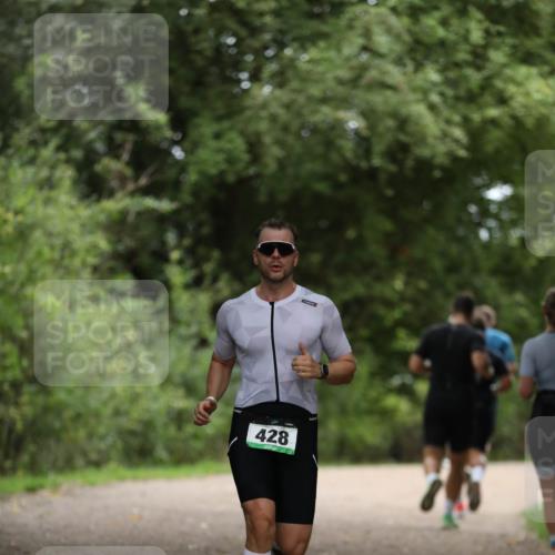 30.08.2026 - Elbe Triathlon Hamburg Antke Förster http://msf.ph/oto/10096631 30.08.2026 10:19:47 Laufen 428 meine-sportfotos.de