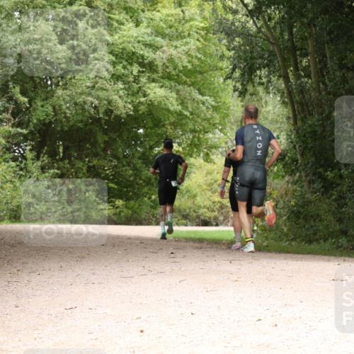 30.08.2026 - Elbe Triathlon Hamburg Antke Förster http://msf.ph/oto/10096638 30.08.2026 10:25:12 Laufen  meine-sportfotos.de