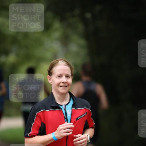 30.08.2026 - Elbe Triathlon Hamburg Antke Förster http://msf.ph/oto/10096647 30.08.2026 10:19:57 Laufen  meine-sportfotos.de