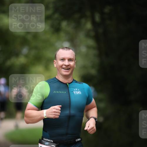 30.08.2026 - Elbe Triathlon Hamburg Antke Förster http://msf.ph/oto/10096661 30.08.2026 10:20:07 Laufen 200 meine-sportfotos.de