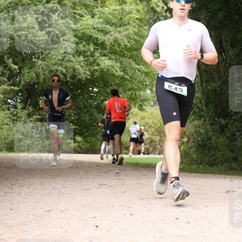 30.08.2026 - Elbe Triathlon Hamburg Antke Förster http://msf.ph/oto/10096692 30.08.2026 10:26:13 Laufen 543 meine-sportfotos.de