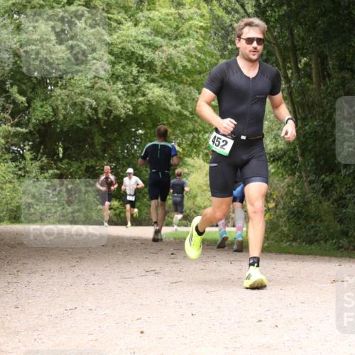30.08.2026 - Elbe Triathlon Hamburg Antke Förster http://msf.ph/oto/10096736 30.08.2026 10:26:53 Laufen 452 meine-sportfotos.de
