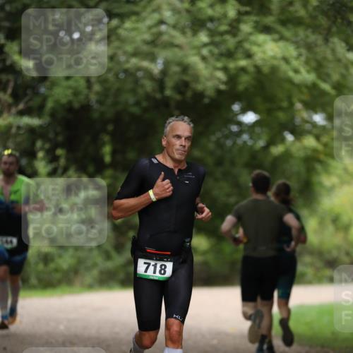30.08.2026 - Elbe Triathlon Hamburg Antke Förster http://msf.ph/oto/10096775 30.08.2026 10:22:42 Laufen 718 meine-sportfotos.de