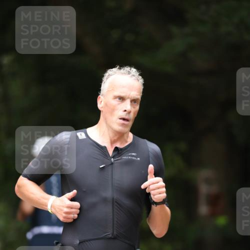30.08.2026 - Elbe Triathlon Hamburg Antke Förster http://msf.ph/oto/10096781 30.08.2026 10:22:44 Laufen 718 meine-sportfotos.de