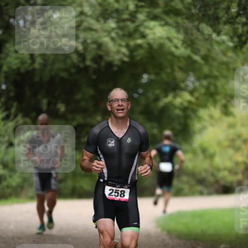 30.08.2026 - Elbe Triathlon Hamburg Antke Förster http://msf.ph/oto/10096793 30.08.2026 10:22:58 Laufen 258 meine-sportfotos.de