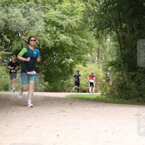 30.08.2026 - Elbe Triathlon Hamburg Antke Förster http://msf.ph/oto/10096798 30.08.2026 10:27:47 Laufen 481, 52 meine-sportfotos.de