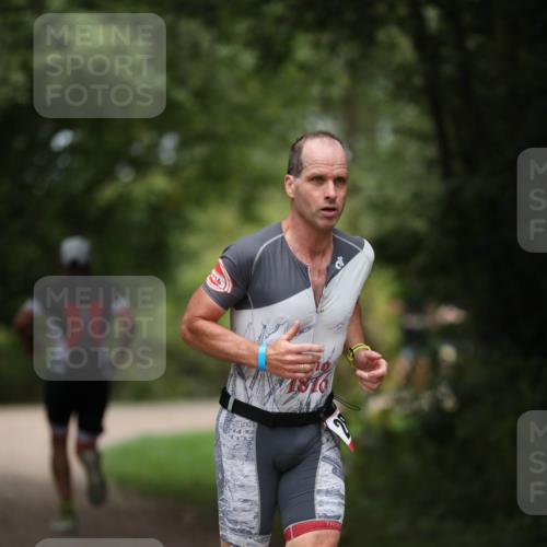 30.08.2026 - Elbe Triathlon Hamburg Antke Förster http://msf.ph/oto/10096805 30.08.2026 10:23:02 Laufen 216 meine-sportfotos.de