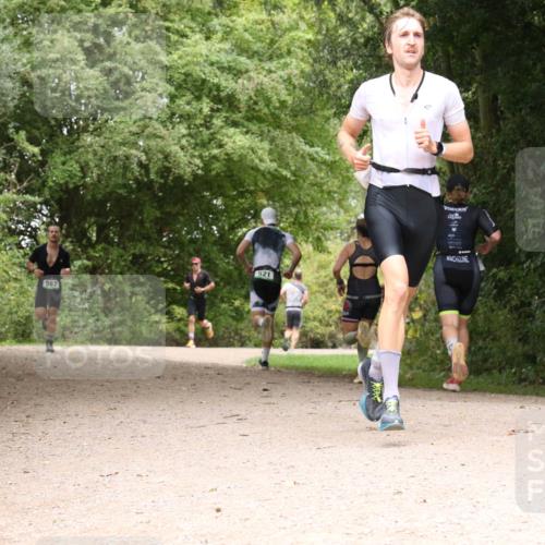 30.08.2026 - Elbe Triathlon Hamburg Antke Förster http://msf.ph/oto/10096836 30.08.2026 10:28:24 Laufen 567, 521 meine-sportfotos.de