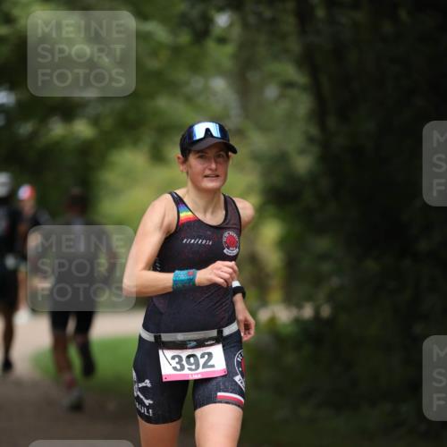 30.08.2026 - Elbe Triathlon Hamburg Antke Förster http://msf.ph/oto/10096837 30.08.2026 10:23:31 Laufen 392 meine-sportfotos.de