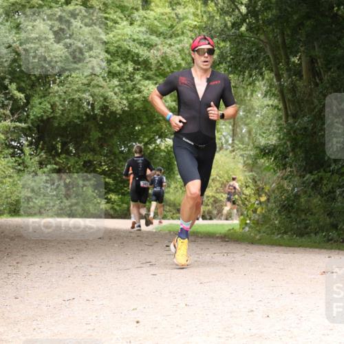 30.08.2026 - Elbe Triathlon Hamburg Antke Förster http://msf.ph/oto/10096852 30.08.2026 10:28:34 Laufen 3 meine-sportfotos.de