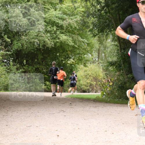 30.08.2026 - Elbe Triathlon Hamburg Antke Förster http://msf.ph/oto/10096854 30.08.2026 10:28:35 Laufen 3 meine-sportfotos.de
