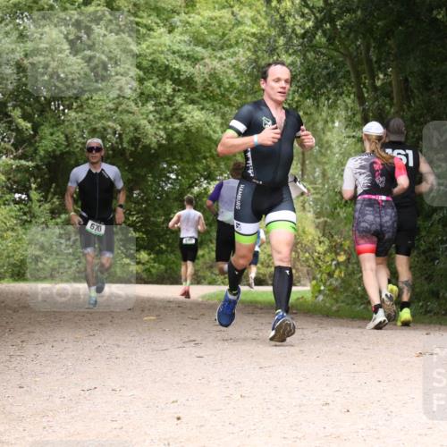 30.08.2026 - Elbe Triathlon Hamburg Antke Förster http://msf.ph/oto/10096868 30.08.2026 10:28:52 Laufen 670 meine-sportfotos.de