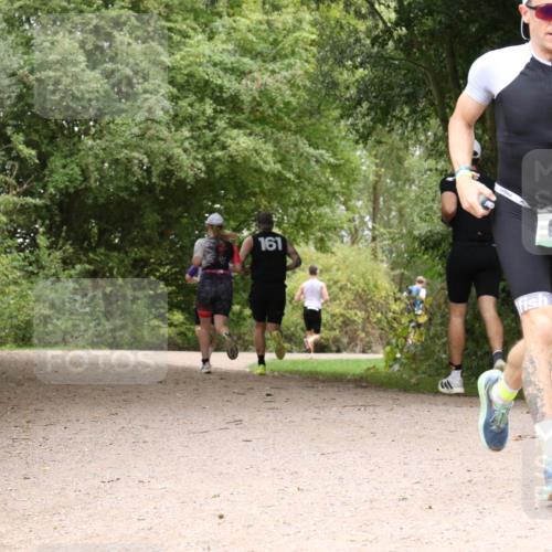30.08.2026 - Elbe Triathlon Hamburg Antke Förster http://msf.ph/oto/10096876 30.08.2026 10:28:55 Laufen 161, 670 meine-sportfotos.de