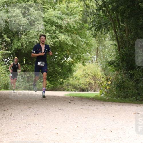 30.08.2026 - Elbe Triathlon Hamburg Antke Förster http://msf.ph/oto/10096880 30.08.2026 10:29:20 Laufen 1895 meine-sportfotos.de