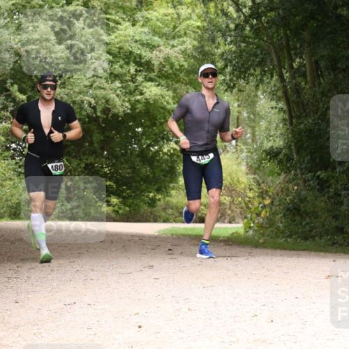 30.08.2026 - Elbe Triathlon Hamburg Antke Förster http://msf.ph/oto/10096908 30.08.2026 10:29:45 Laufen 480, 445 meine-sportfotos.de