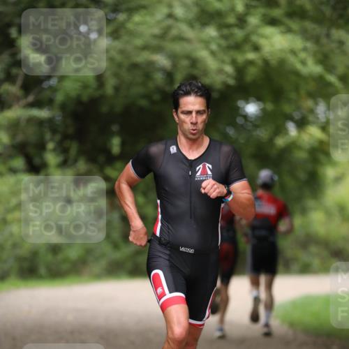 30.08.2026 - Elbe Triathlon Hamburg Antke Förster http://msf.ph/oto/10096915 30.08.2026 10:24:36 Laufen  meine-sportfotos.de