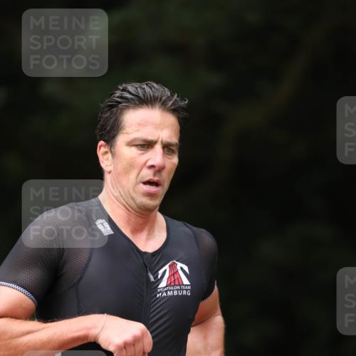 30.08.2026 - Elbe Triathlon Hamburg Antke Förster http://msf.ph/oto/10096921 30.08.2026 10:24:38 Laufen  meine-sportfotos.de