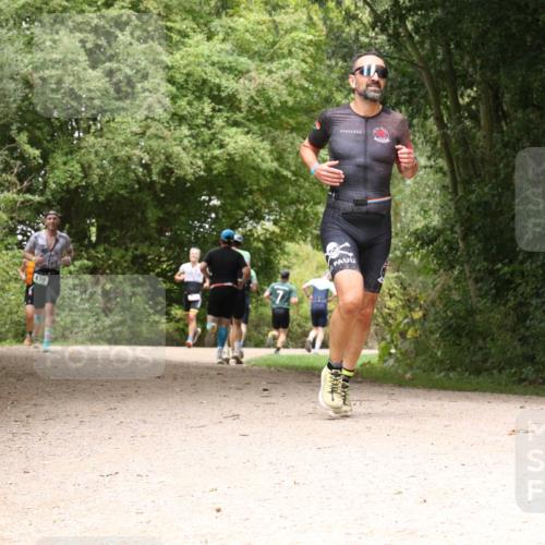 30.08.2026 - Elbe Triathlon Hamburg Antke Förster http://msf.ph/oto/10096924 30.08.2026 10:30:11 Laufen 430 meine-sportfotos.de