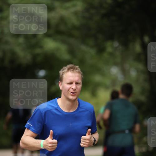 30.08.2026 - Elbe Triathlon Hamburg Antke Förster http://msf.ph/oto/10096929 30.08.2026 10:24:57 Laufen 446 meine-sportfotos.de