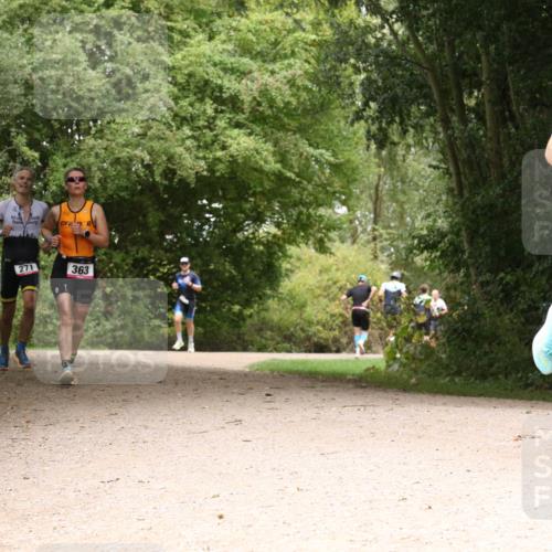 30.08.2026 - Elbe Triathlon Hamburg Antke Förster http://msf.ph/oto/10096936 30.08.2026 10:30:18 Laufen 271, 363, 430 meine-sportfotos.de