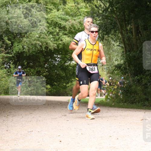 30.08.2026 - Elbe Triathlon Hamburg Antke Förster http://msf.ph/oto/10096940 30.08.2026 10:30:20 Laufen 363 meine-sportfotos.de
