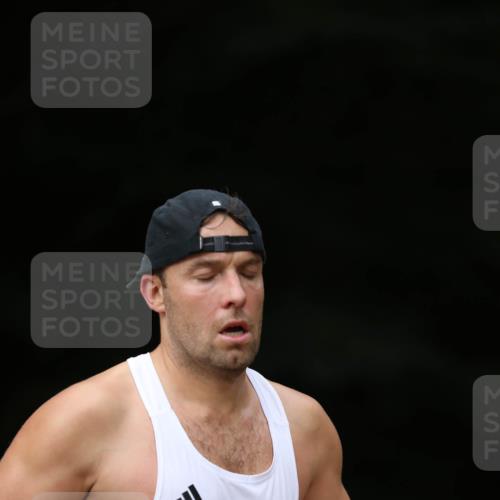 30.08.2026 - Elbe Triathlon Hamburg Antke Förster http://msf.ph/oto/10096943 30.08.2026 10:25:13 Laufen  meine-sportfotos.de
