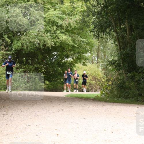 30.08.2026 - Elbe Triathlon Hamburg Antke Förster http://msf.ph/oto/10096946 30.08.2026 10:30:22 Laufen 438 meine-sportfotos.de