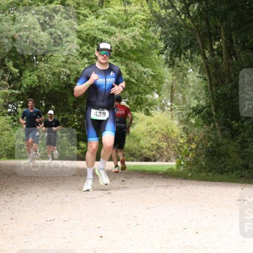 30.08.2026 - Elbe Triathlon Hamburg Antke Förster http://msf.ph/oto/10096950 30.08.2026 10:30:27 Laufen 438 meine-sportfotos.de