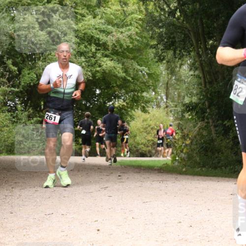30.08.2026 - Elbe Triathlon Hamburg Antke Förster http://msf.ph/oto/10096968 30.08.2026 10:30:36 Laufen 261, 82 meine-sportfotos.de