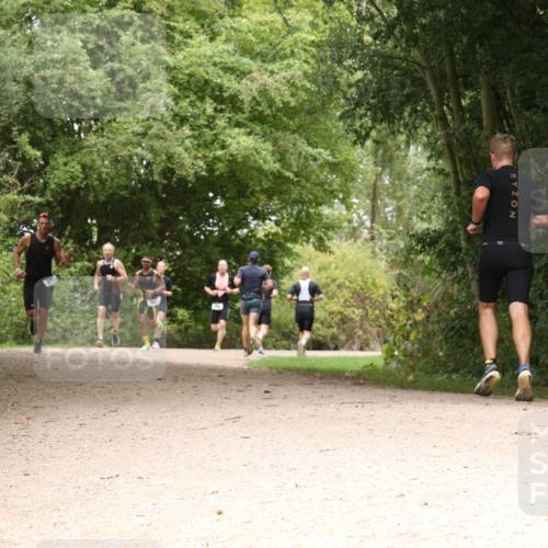 30.08.2026 - Elbe Triathlon Hamburg Antke Förster http://msf.ph/oto/10096976 30.08.2026 10:30:39 Laufen  meine-sportfotos.de