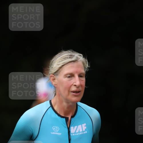 30.08.2026 - Elbe Triathlon Hamburg Antke Förster http://msf.ph/oto/10096979 30.08.2026 10:26:02 Laufen 362 meine-sportfotos.de