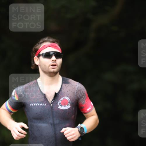 30.08.2026 - Elbe Triathlon Hamburg Antke Förster http://msf.ph/oto/10096989 30.08.2026 10:26:09 Laufen  meine-sportfotos.de