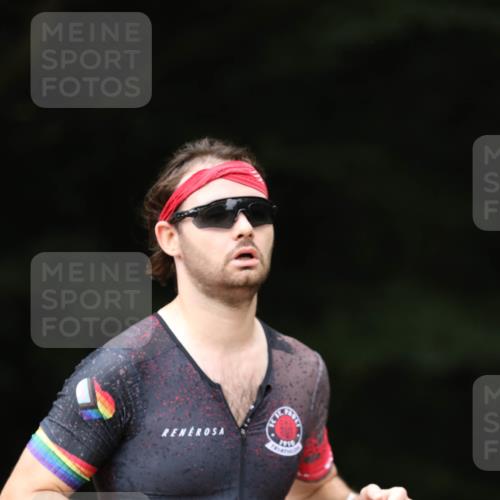 30.08.2026 - Elbe Triathlon Hamburg Antke Förster http://msf.ph/oto/10096991 30.08.2026 10:26:09 Laufen 3 meine-sportfotos.de