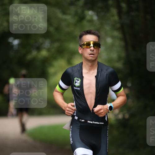 30.08.2026 - Elbe Triathlon Hamburg Antke Förster http://msf.ph/oto/10097001 30.08.2026 10:26:15 Laufen  meine-sportfotos.de