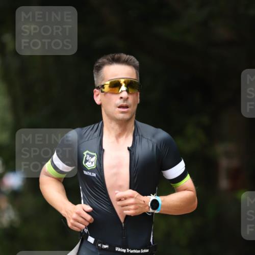30.08.2026 - Elbe Triathlon Hamburg Antke Förster http://msf.ph/oto/10097003 30.08.2026 10:26:16 Laufen  meine-sportfotos.de