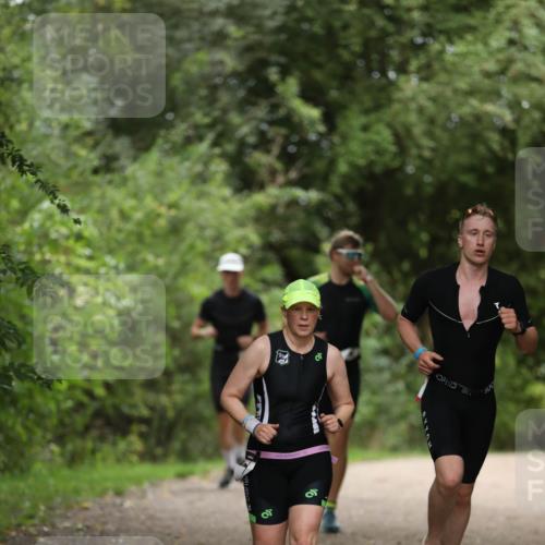 30.08.2026 - Elbe Triathlon Hamburg Antke Förster http://msf.ph/oto/10097007 30.08.2026 10:26:27 Laufen 16 meine-sportfotos.de
