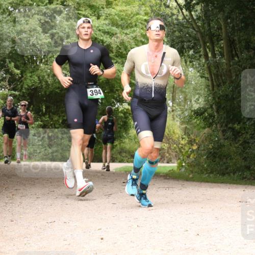 30.08.2026 - Elbe Triathlon Hamburg Antke Förster http://msf.ph/oto/10097016 30.08.2026 10:31:05 Laufen 341, 394 meine-sportfotos.de