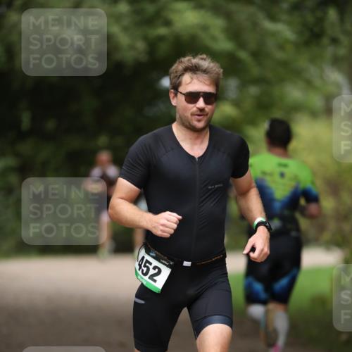 30.08.2026 - Elbe Triathlon Hamburg Antke Förster http://msf.ph/oto/10097039 30.08.2026 10:26:53 Laufen 452 meine-sportfotos.de