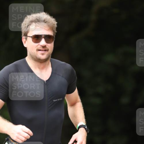 30.08.2026 - Elbe Triathlon Hamburg Antke Förster http://msf.ph/oto/10097043 30.08.2026 10:26:54 Laufen 452 meine-sportfotos.de