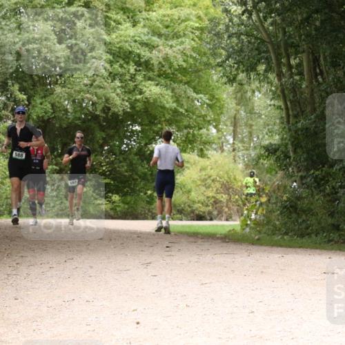 30.08.2026 - Elbe Triathlon Hamburg Antke Förster http://msf.ph/oto/10097052 30.08.2026 10:31:52 Laufen 588 meine-sportfotos.de
