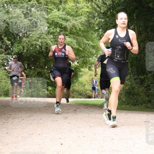 30.08.2026 - Elbe Triathlon Hamburg Antke Förster http://msf.ph/oto/10097074 30.08.2026 10:32:27 Laufen 412 meine-sportfotos.de