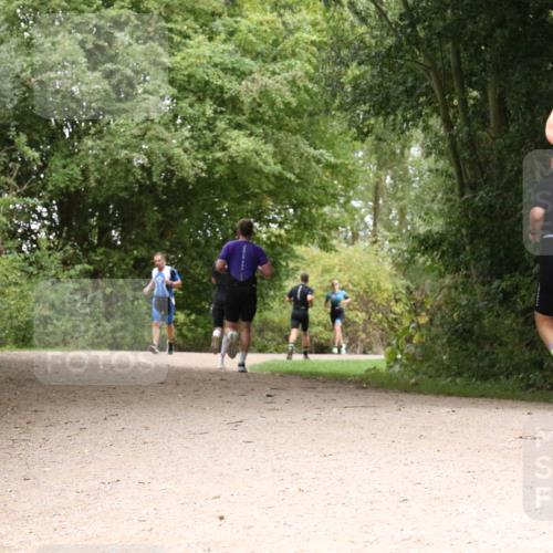 30.08.2026 - Elbe Triathlon Hamburg Antke Förster http://msf.ph/oto/10097082 30.08.2026 10:32:32 Laufen 637, 412 meine-sportfotos.de