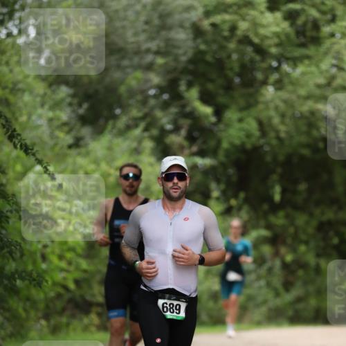 30.08.2026 - Elbe Triathlon Hamburg Antke Förster http://msf.ph/oto/10097085 30.08.2026 10:27:40 Laufen 689 meine-sportfotos.de