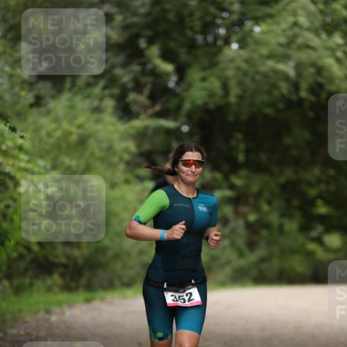 30.08.2026 - Elbe Triathlon Hamburg Antke Förster http://msf.ph/oto/10097101 30.08.2026 10:27:47 Laufen 352 meine-sportfotos.de